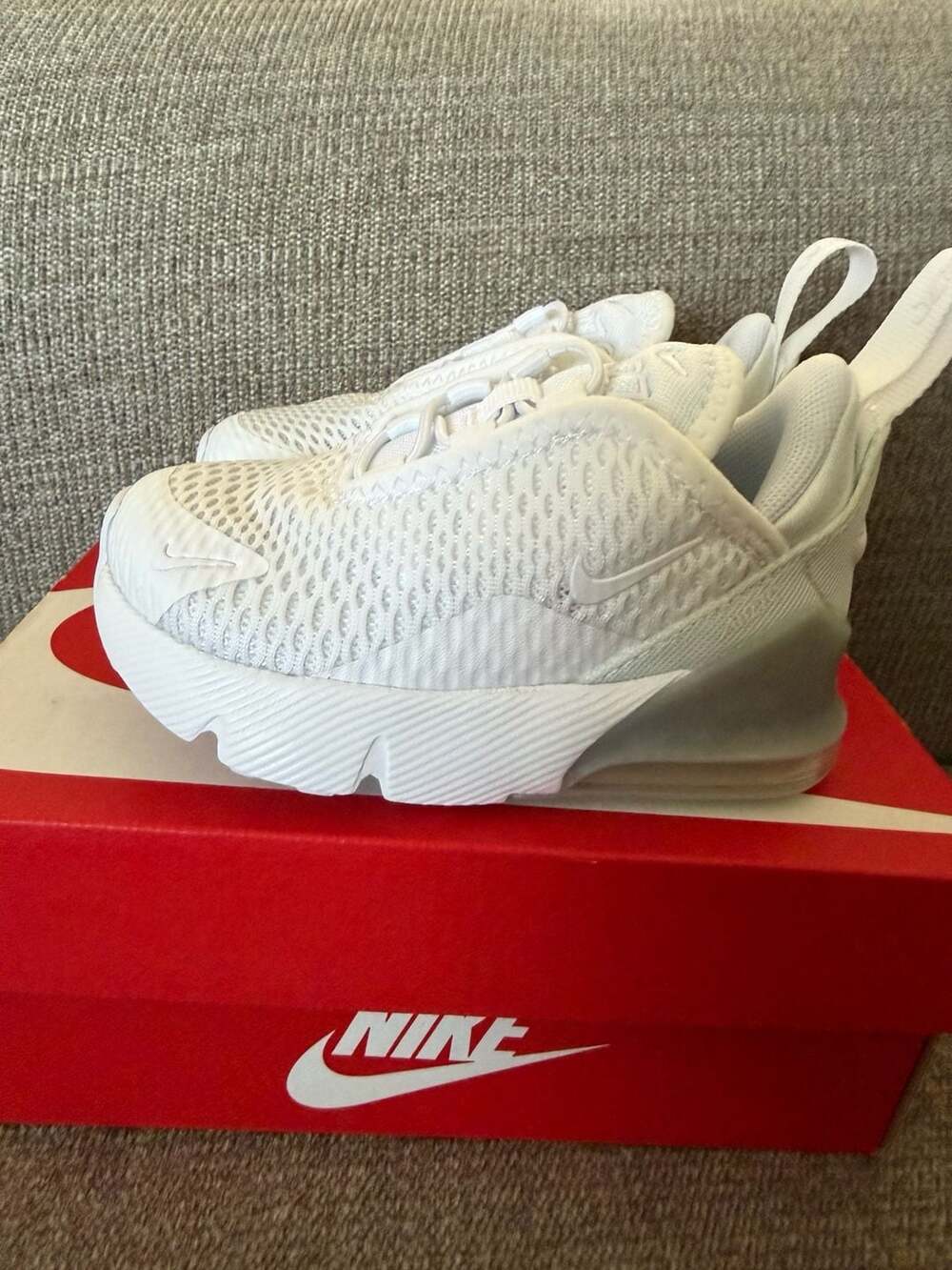Nike Air Max 270 Toddler White Metallic Silver Size 5C